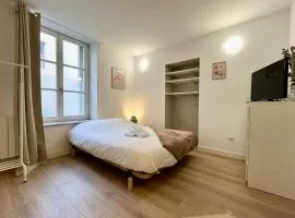 Le Studio Ste Anne plein centre avec lave linge