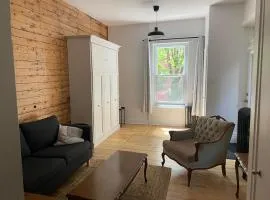 Grand studio meublé Québec centre-ville