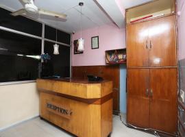 Hotel O Satnam, готель у місті Райпур