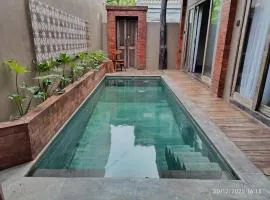 Classic Unique three bedroom home with private pool