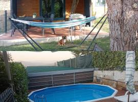 마르쿠 드 카나베즈스에 위치한 호텔 Refúgio Da Pinheira