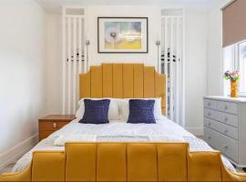 Walsgrave Road 3BR Multi-Floor Apartment Unit - Free Parking & WiFi, Hotel in Wyken