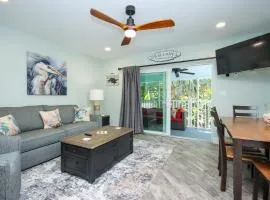 Classic Sanibel Escape Steps To The beach Colony Inn 11