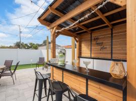 Luxury Vacation Home in Madeira Beach Family and Pet Friendly, hotel Seminole-ban
