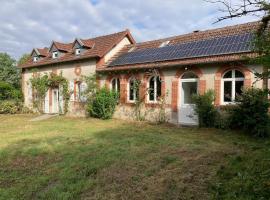 Country house! Maison de campagne!, Hotel in Feytiat