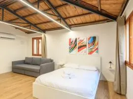 GuestHost - Piazza della Frutta Studio Apartments