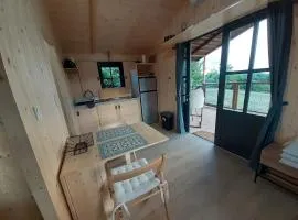 Ardoise et miel Les Cabanes du Paradis