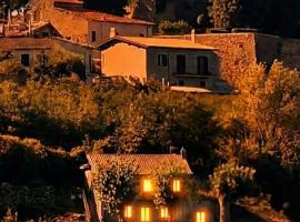 Alma Capodimonte Lake chalet, Hotel in Capodimonte