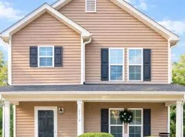 3 Bed 3 bath house - Ready to serve you comfort !