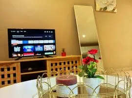 Apartment with Breathtakingly Beautiful Lake Views