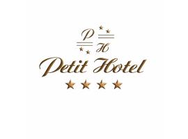 Petit Hotel, hotel em Prato