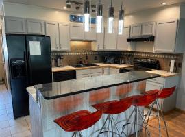 Big Sky walk to Town Center townhouse、ビッグスカイのホテル