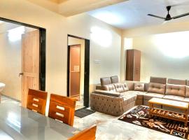 Berry Breeze Villa, Hotel in Jāmb