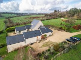 Blackhill barn - in the heart of the Cotswolds, hotell i Craswall
