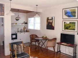 The Alchemist Retreat, Private Studio in Carterton