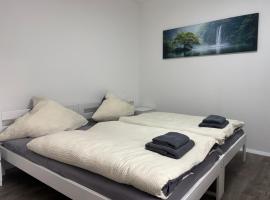 Appartement am Pfühlpark Parkplatz Küche Wlan Balkon, ξενοδοχείο στη Χαϊλμπρόν