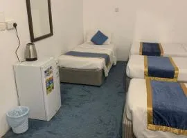 الشقق الأولى السكنية