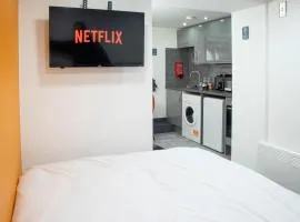 City Centre Studio With Self Check-In Washer Dryer Netflix & WiFi