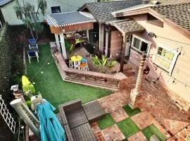 Eastside Garden Hideaway For 4 Perfect Location for World Cup Attendees