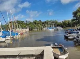 Alojamiento Los Sauces mini Refugio a metros del rio