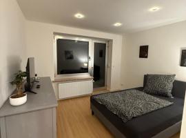 Work & Sleep Am Waldesrand, hotell i Vollersode