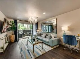 Contemporary Dallas 2BR Condo Patio & Pool