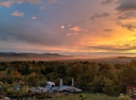 Langaland Glamping unități de cazare în natură cu mic dejun și cină incluse, hotel u gradu 'Susenii Bîrgăului'