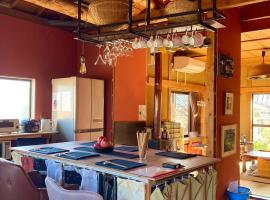 日本の古き良きが味わえる和の家-縁 en-白馬赤倉へ好アクセス雪かきなしのスキー旅が叶う, hotel a Nagano