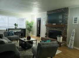 Golden Isles Getaway-pets welcome!