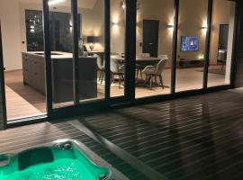 LyNora Lodge, hotel en Indre Ravelseidet