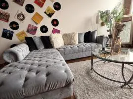 Riverside Hideaway in Corktown 420 & Free Parking