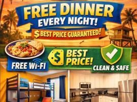 The Miami Hostel - FREE DINNER -Best Price - No Mix - Dorms Airport Downtown Wynwood Women Rooms -Men Rooms -Fast Wi-Fi - Free Coffee - 24hr check in Available, hostel en Miami