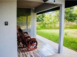 Rio Celeste Birds Garden Apartment with Air Conditioning Comfort and Privacy in a Natural Environment, hotelli kohteessa Upala