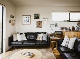 Moonbird Beach Shack ~ Ocean Escape, hotel a Beaumaris Tasmania