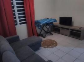 Quiet 3-room apartment with bay view - rest and teleworking, hotel Le Robert városában