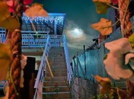SkyBlue Guesthouse by Concavus
