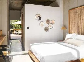 The Sandhaus Suite 7