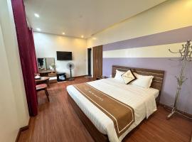 New Hotel Phủ Lý, hotel i Trượng Trâu