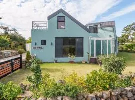 Jeju moridarakbang pension