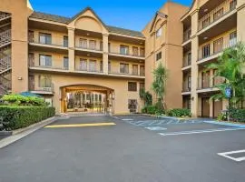 Howard Johnson by Wyndham Pasadena