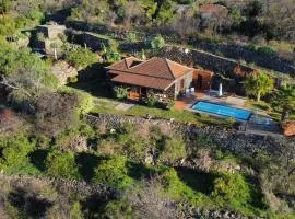 Villa El Topo -Piscina privada - Private pool - by Rural La Palma