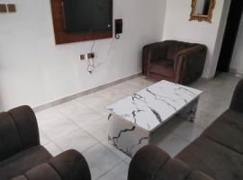 KINGSAMYSTAR HOTEL and SUITES, hotel em Asaba