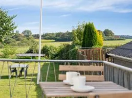 Cosy And Modern House In Peaceful Setting