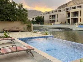 Oasis Villas at Muscat Bay, Jumeirah Beach