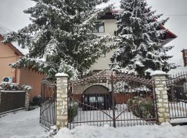 Csaki Vendeghaz, hotel in Sovata