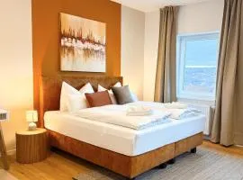 98 qm BUSINESS & GROUP Apartment I 8 Schlafplätze in 4 Betten I Privatsphäre I 2 ausgestattete Arbeitsplätze I WIFI & LAN I Fitness I Self Check-in