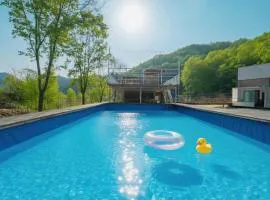 GaPyeong Yeoldudal Spapension&Camping