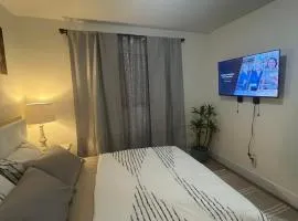 Minimalist Room in Buena Park