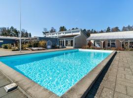 Ferielejlighed i Dueodde Feriepark nær Dueodde Strand, hotel din Neksø