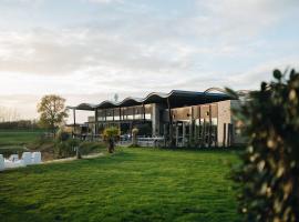 Resort Land & Zee, hotel din Scharendijke